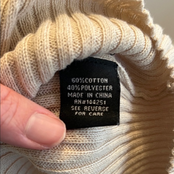 moon & madison Neutral Ribbed Button-Front Tank - Picture 4 of 5